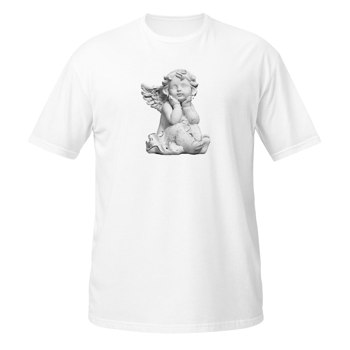 T-shirt blanc avec illustration d'une statuette d'angelot en pierre, assis et le menton posé sur les mains, regard tourné vers le ciel