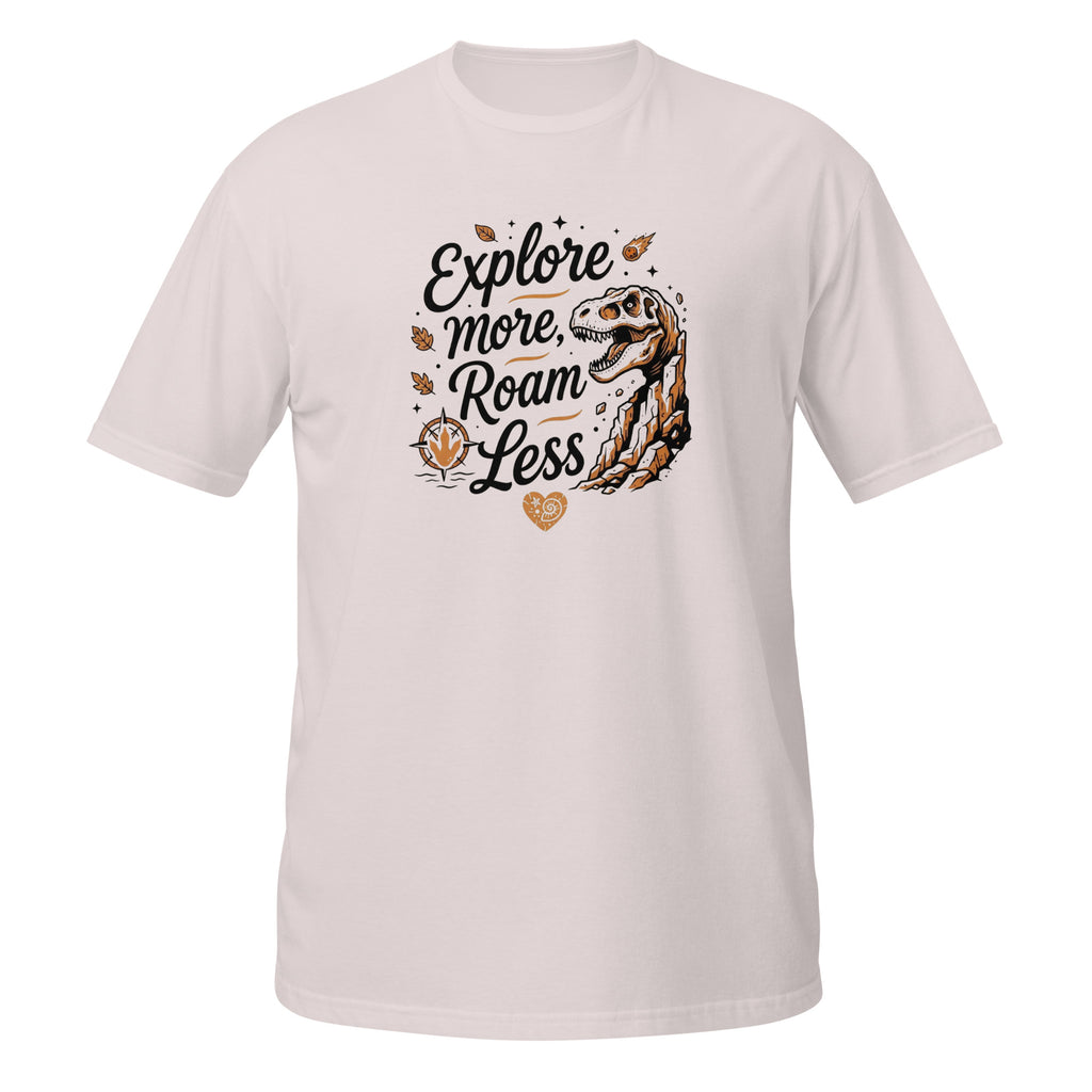 T-shirt à manches courtes avec illustration T-Rex fossile et texte "Explore more, roam less"